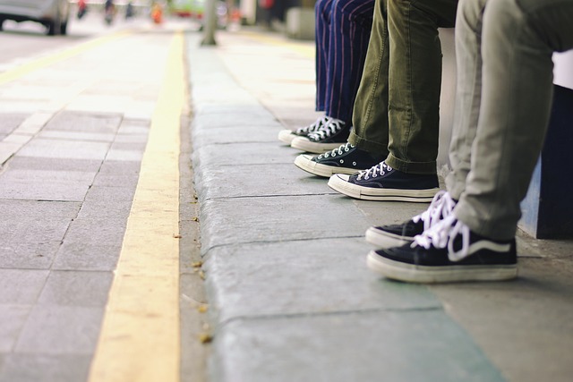 Co lepsze trampki czy adidasy? Co lepsze trampki czy adidasy?