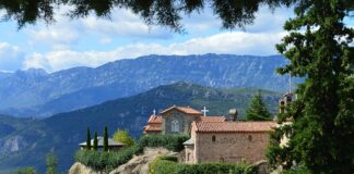 Czy zakon i klasztor to to samo?