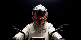 Czy jest obowiązek noszenia kasku na hulajnodze?