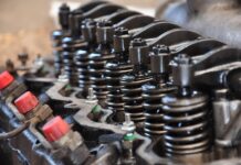 Czy same sprężyny obniża auto?