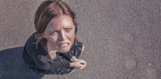 Jak wykonuje się próbę poślizgu sprzęgła?