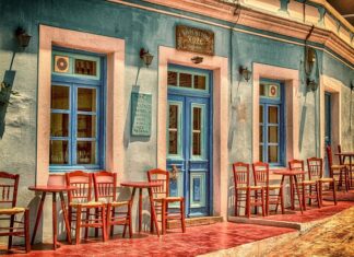 Jak zabezpieczyć drzwi przed wiatrem? Jak zabezpieczyć drzwi przed wiatrem?