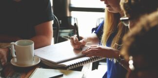 Z jakich elementów składa się zespół pedału hamulca?