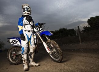 Czy 12 latek może jeździć crossem?