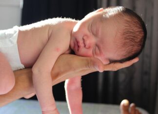 Jak długo trzeba jechać samochodem żeby naładować akumulator?